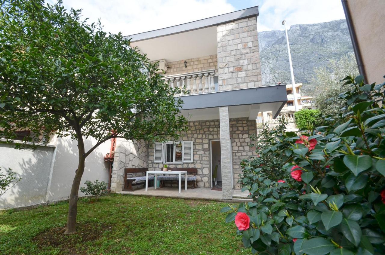 Modern Seaside Escape - Stunning Sea View - Private & Stylish Lägenhet Kotor Exteriör bild