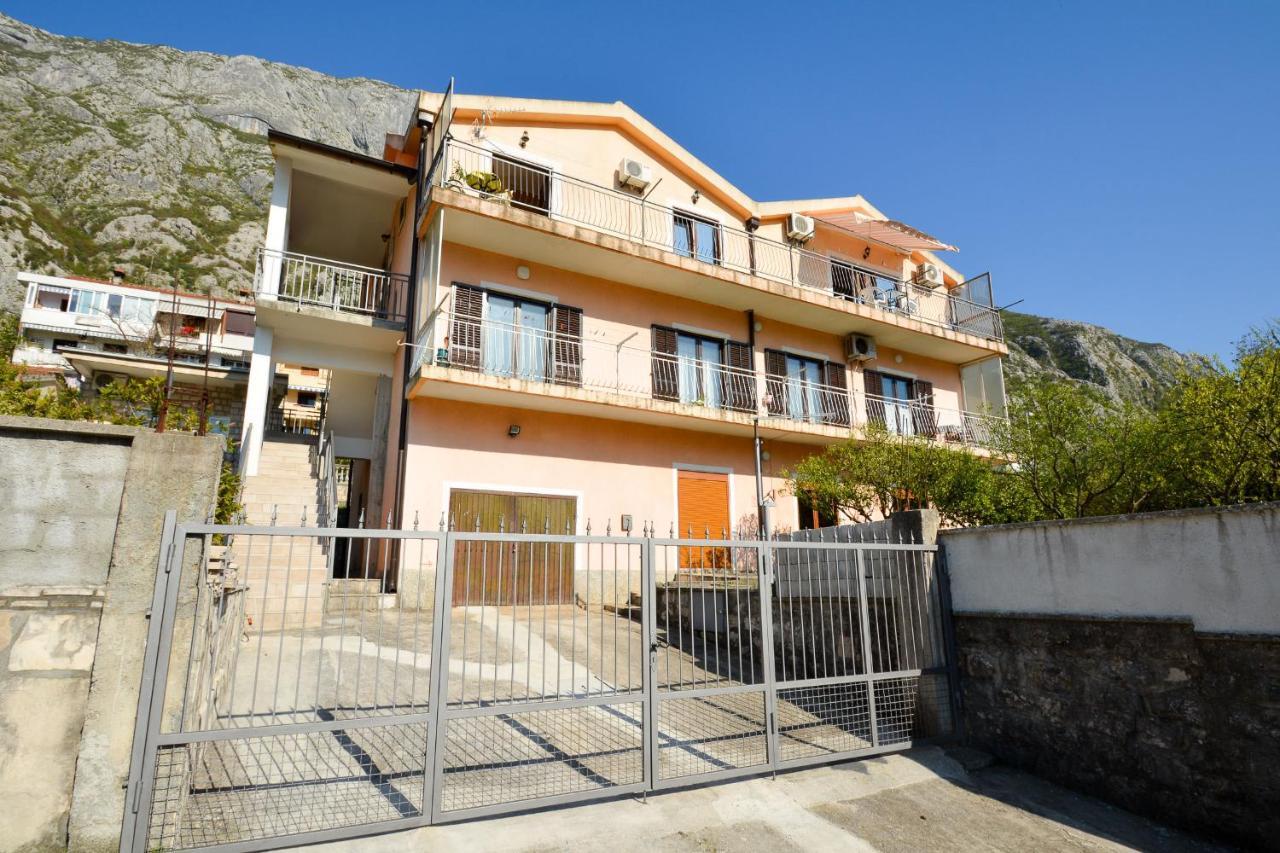 Modern Seaside Escape - Stunning Sea View - Private & Stylish Lägenhet Kotor Exteriör bild