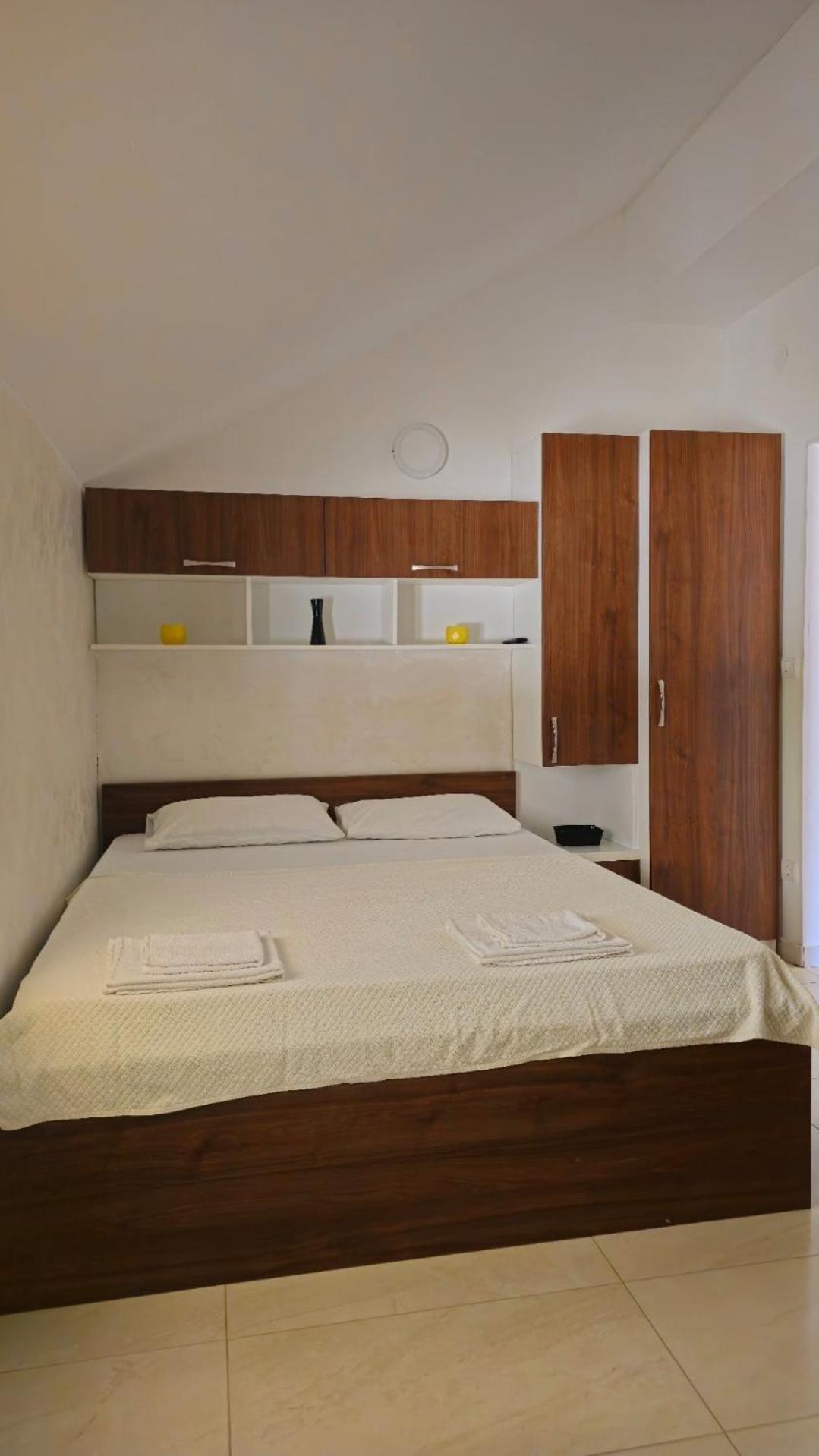 Modern Seaside Escape - Stunning Sea View - Private & Stylish Lägenhet Kotor Exteriör bild