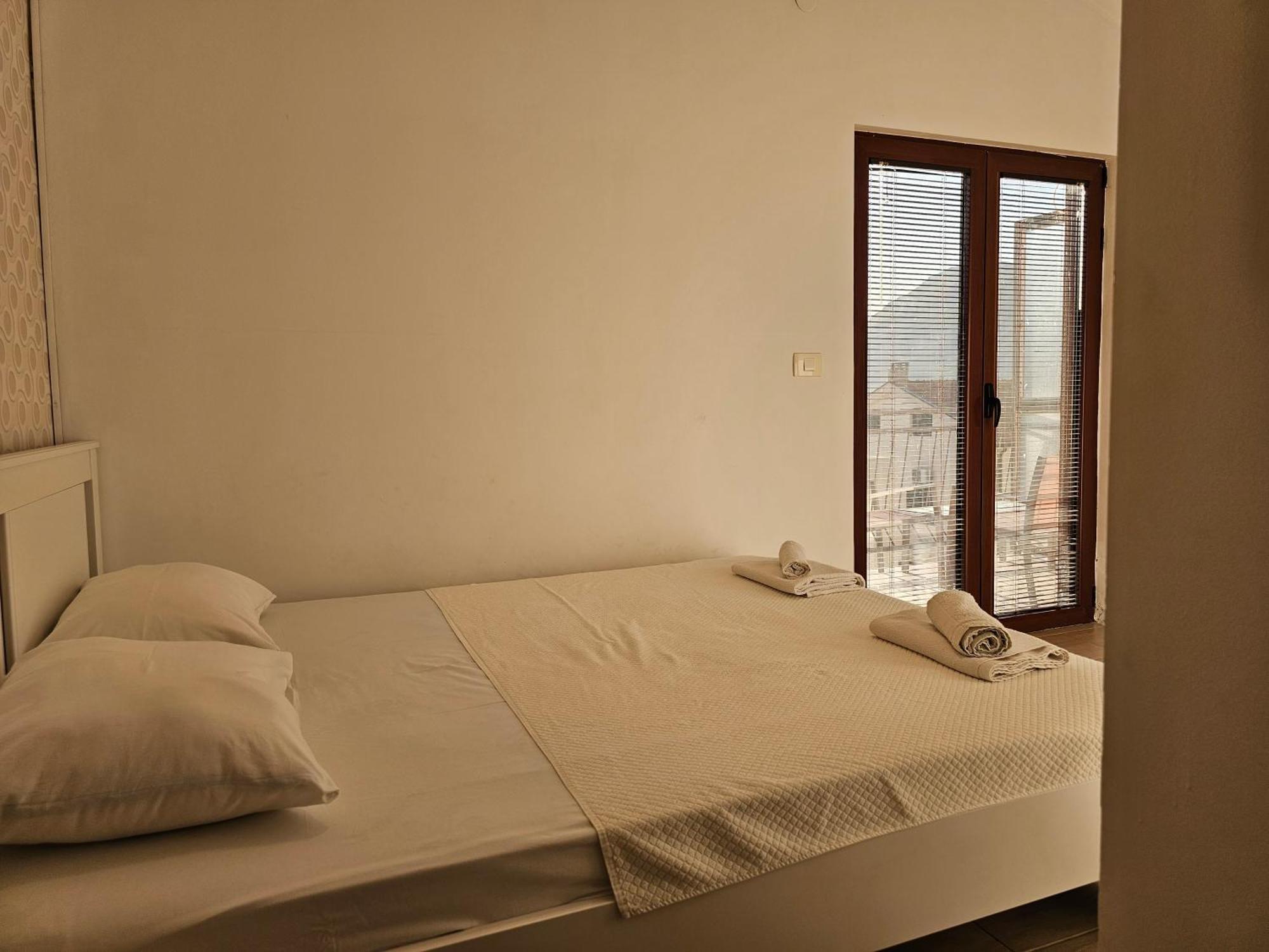 Modern Seaside Escape - Stunning Sea View - Private & Stylish Lägenhet Kotor Exteriör bild